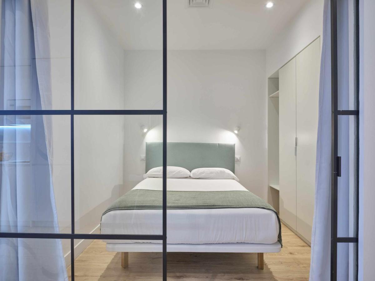مدريد Paseo Suites Hotel الغرفة الصورة