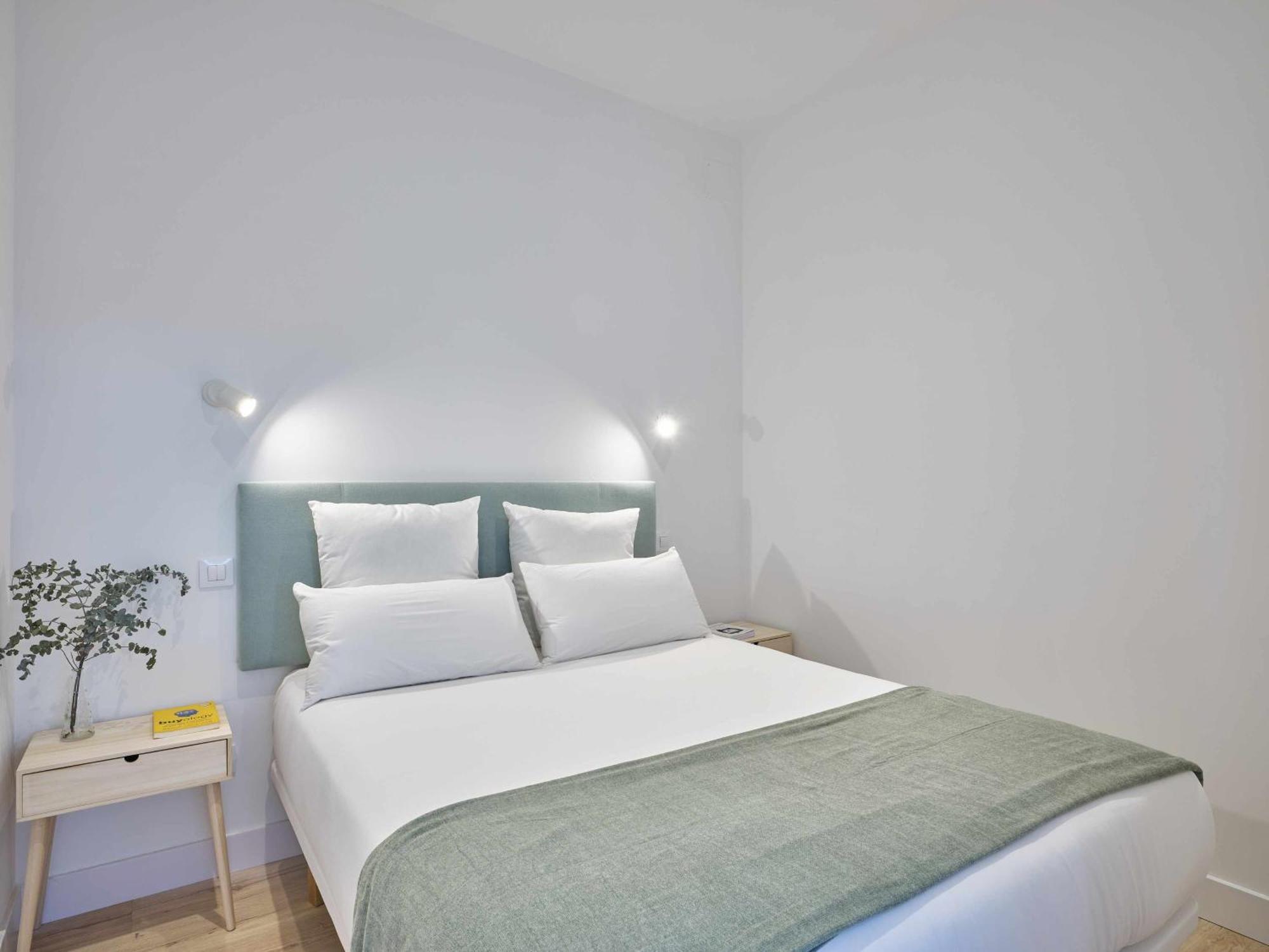 مدريد Paseo Suites Hotel الغرفة الصورة