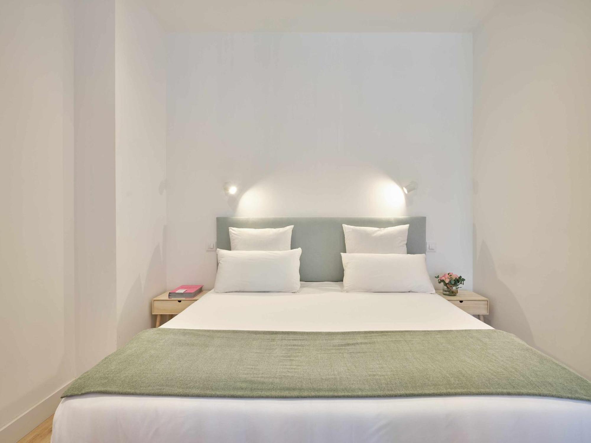 مدريد Paseo Suites Hotel الغرفة الصورة